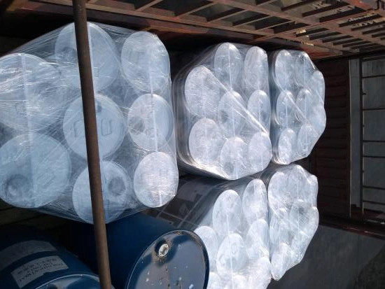 화학에 따른 중간체는 무엇입니까?